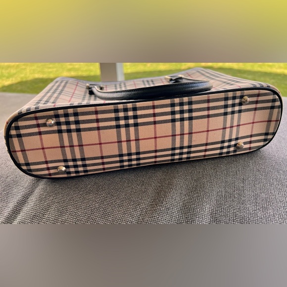 Burberry Beige House Nova Check
Small Tote With Dust Bag - Picture 5 of 12
